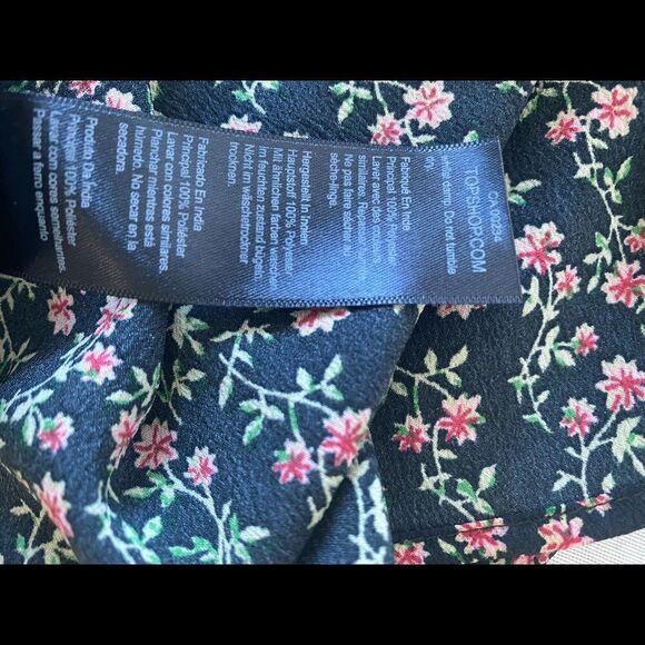 TOPSHOP PINTUCK FLORAL MINI SHIRT DRESS - Picture 8 of 10